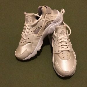 Women’s Nike Air Huarache Run